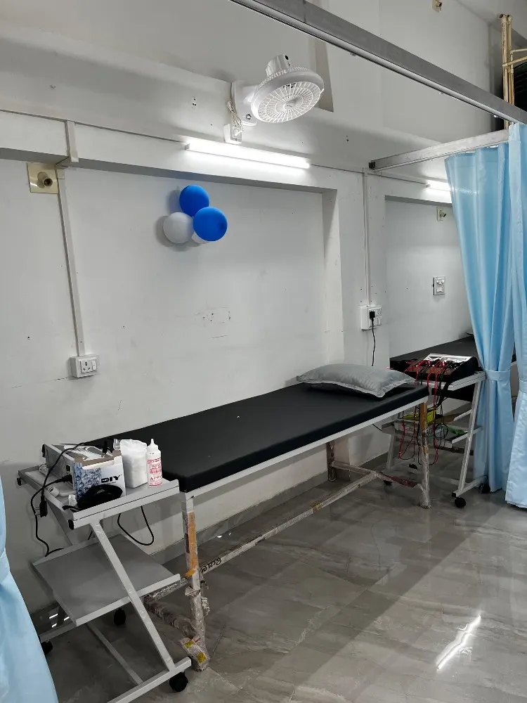 Shiv Physiotherapy Clinic - Treatment facility and rehabilitation equipment in Mehulnagar Road, Jamnagar - Photo 2