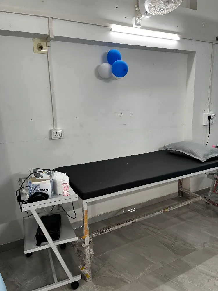 Shiv Physiotherapy Clinic - Treatment facility and rehabilitation equipment in Mehulnagar Road, Jamnagar - Photo 4